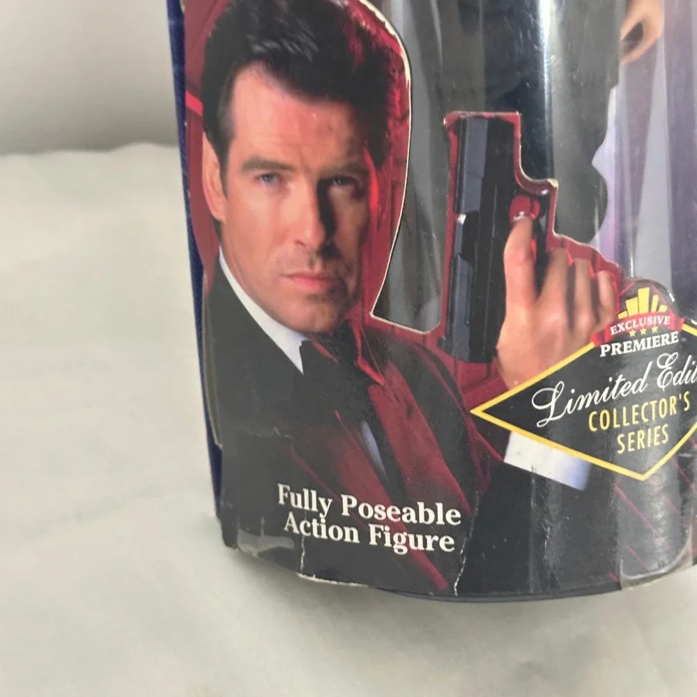 Exclusive Premiere James Bond Action Figure Elliot Carver Black Good Limited Ed